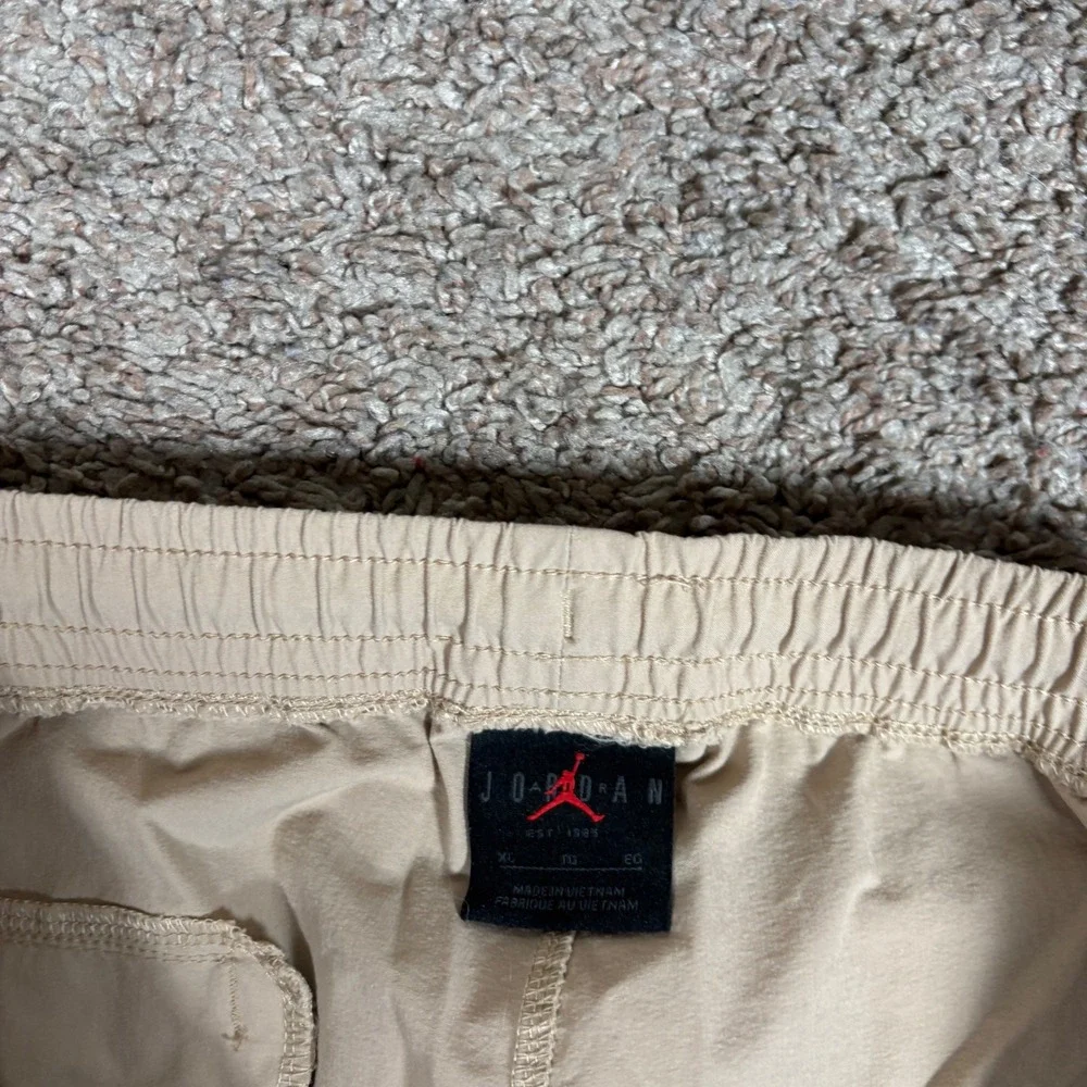 Jordan Essentials Mens Woven Cargo Pants Beige Tan Jumpman XL DQ7509-277